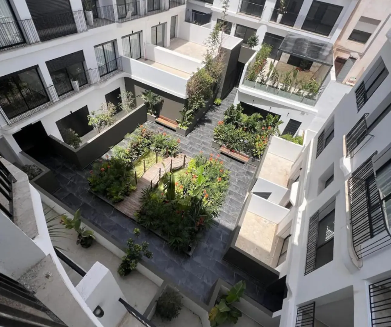 38 Studio Luxueux- Corniche A 5 Min Casablanca Apartment
